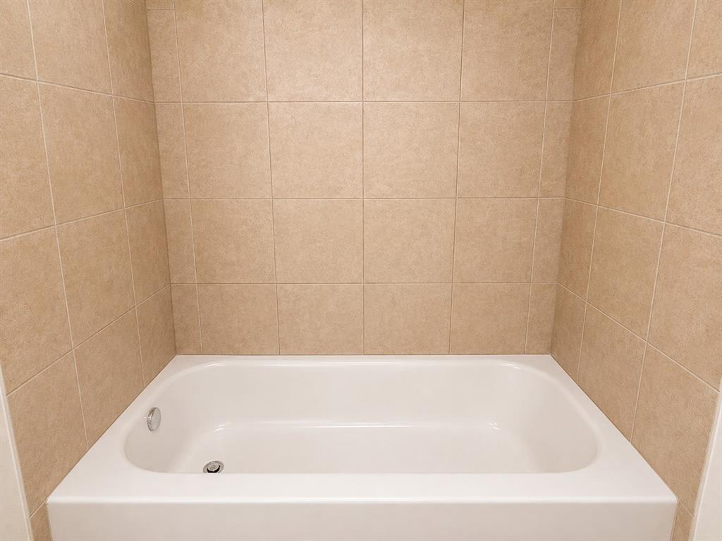 907 Parkplace Ridge Property Photo 17
