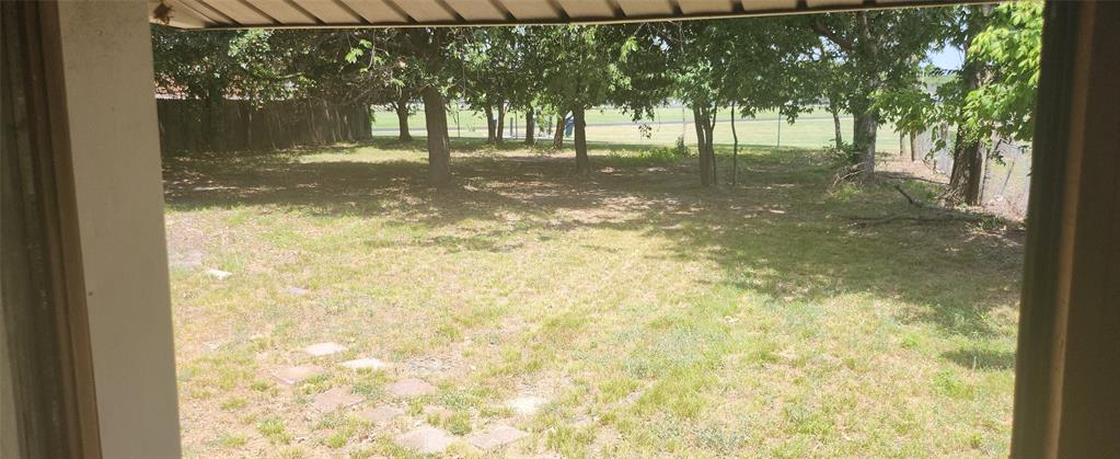 824 Carver Street Property Photo 7