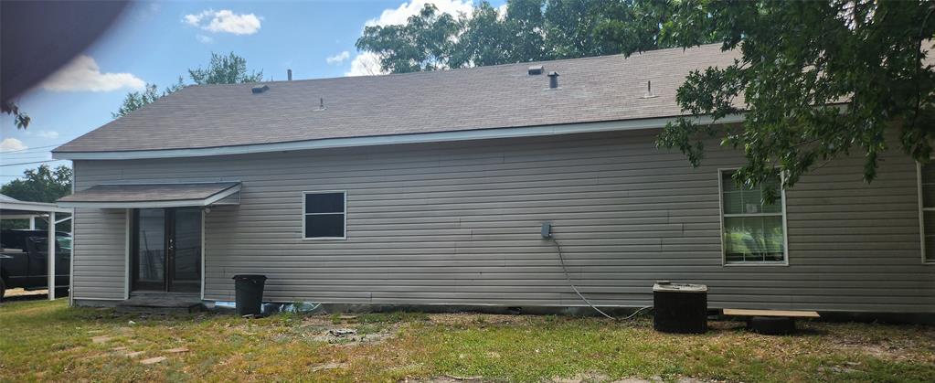 824 Carver Street Property Photo 11