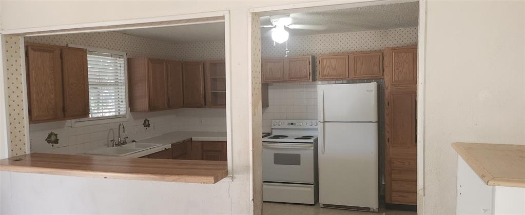 824 Carver Street Property Photo 14