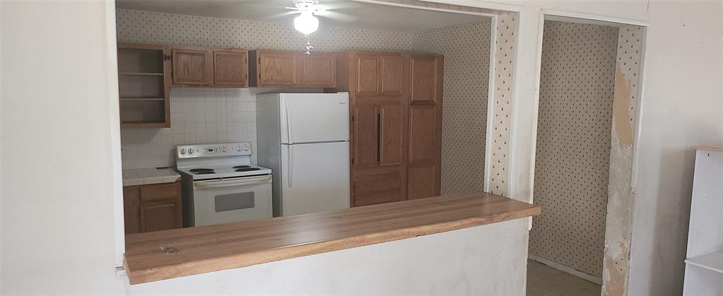824 Carver Street Property Photo 15