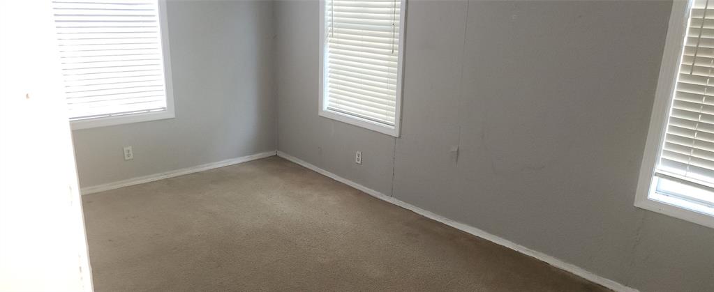 824 Carver Street Property Photo 28