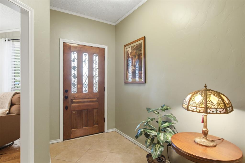 5308 Dixie Circle Property Photo 4