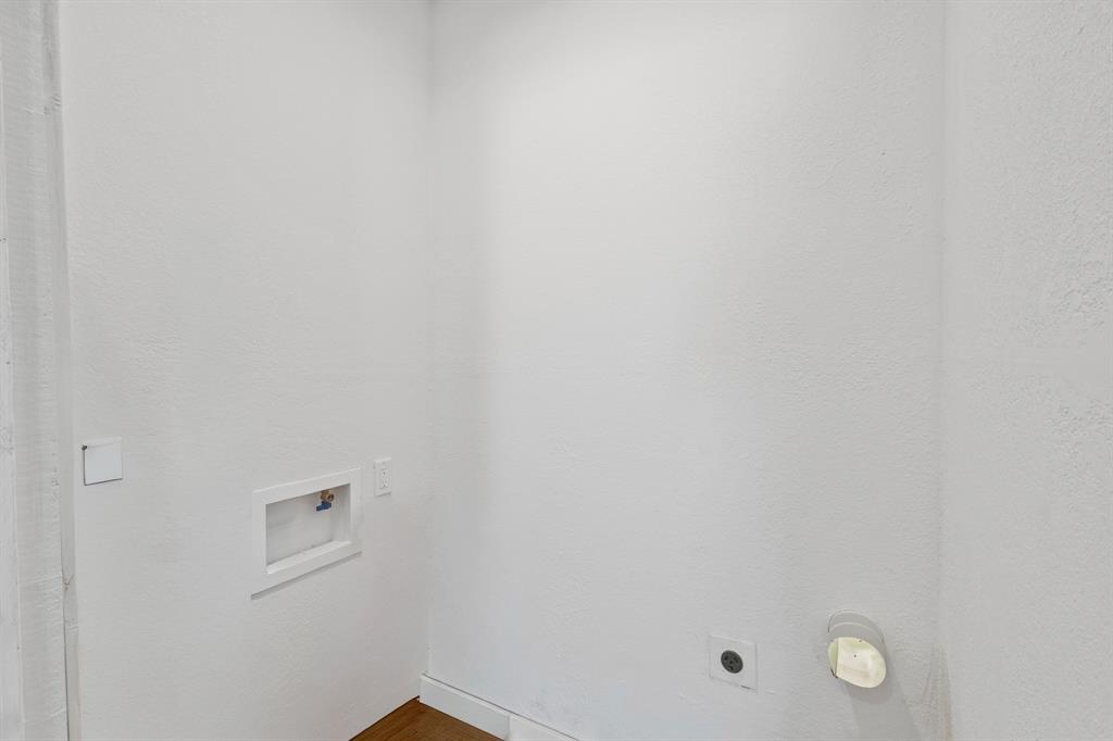 1706 Summit Street Property Photo 11