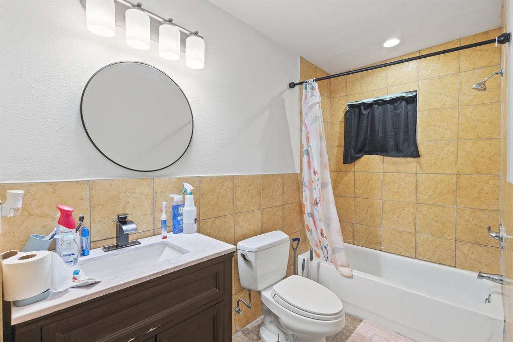 1706 Summit Street Property Photo 13
