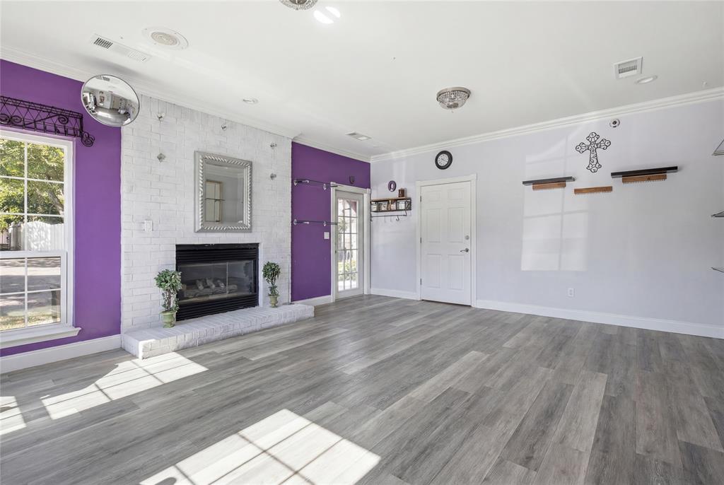 110 S Barton Street Property Photo 3