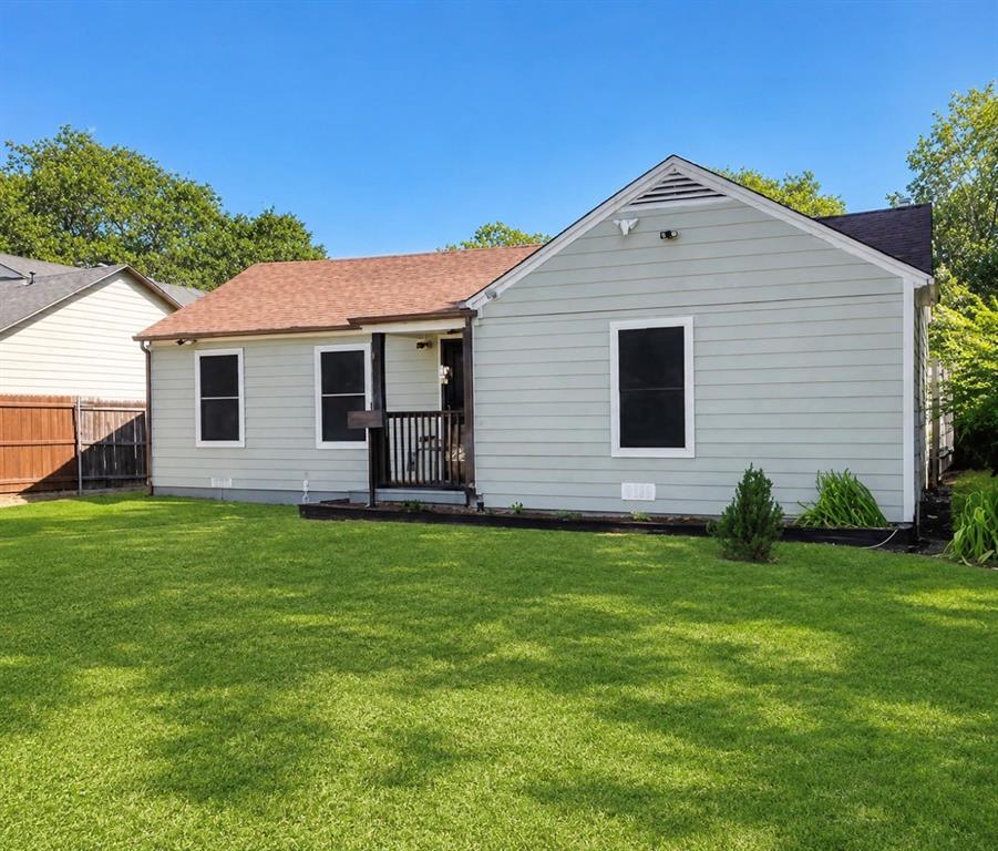 1642 Ash Street Property Photo 1