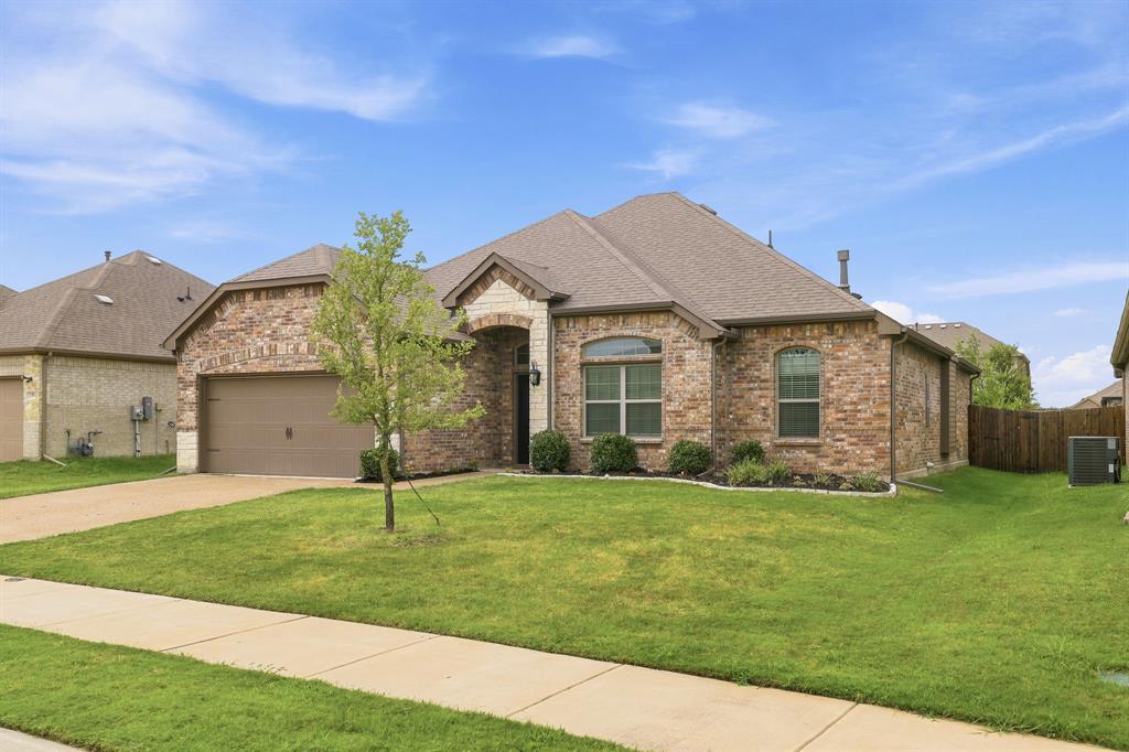 2911 Diamondback Drive Property Photo 3