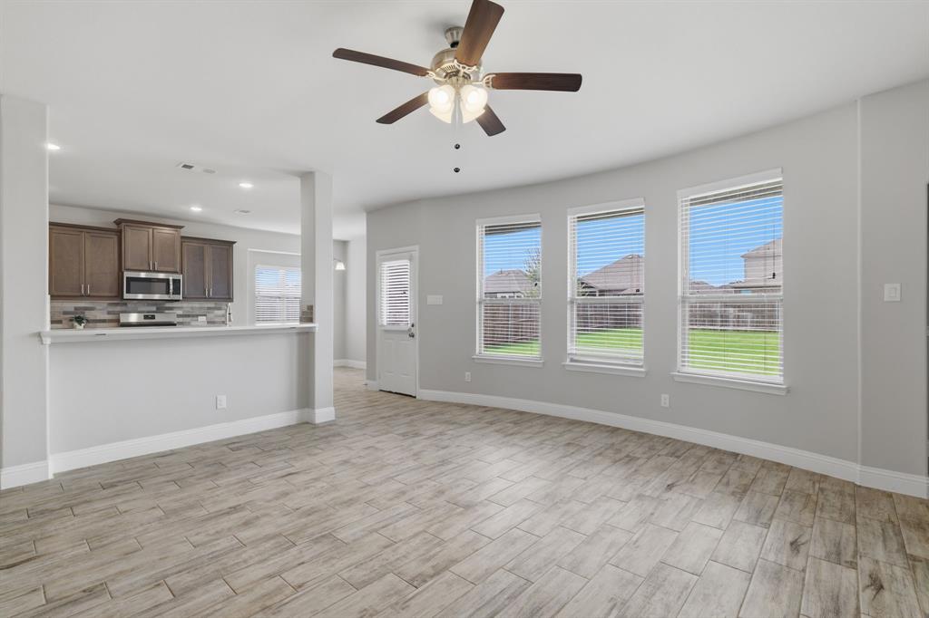 2911 Diamondback Drive Property Photo 6