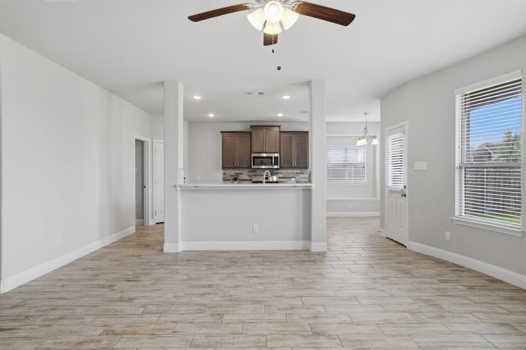 2911 Diamondback Drive Property Photo 7