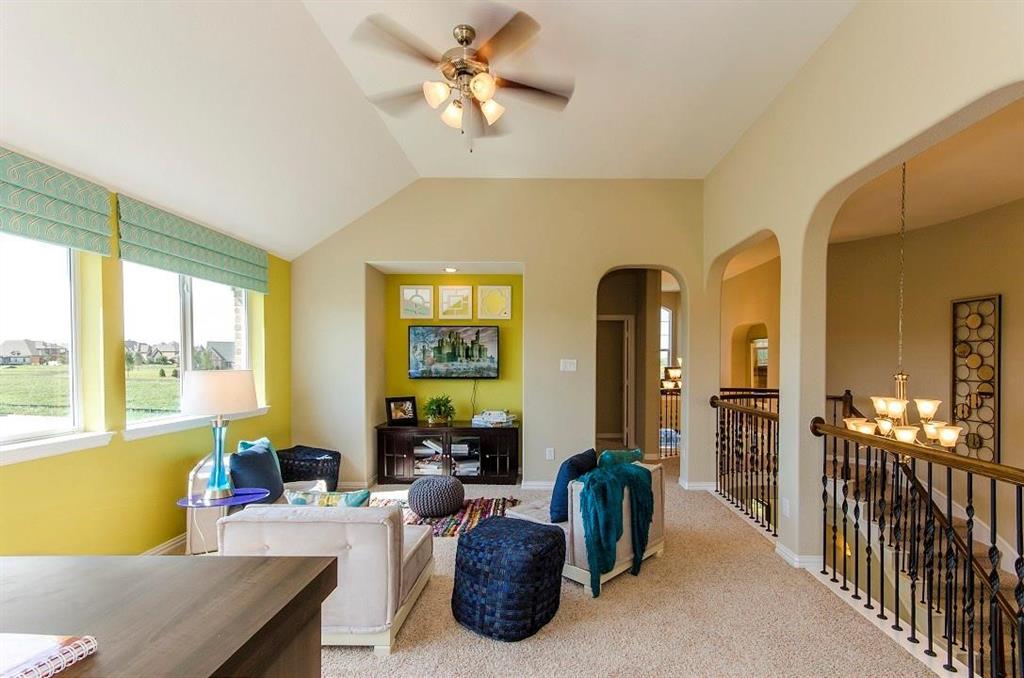 6105 Claridge Lane Property Photo 8