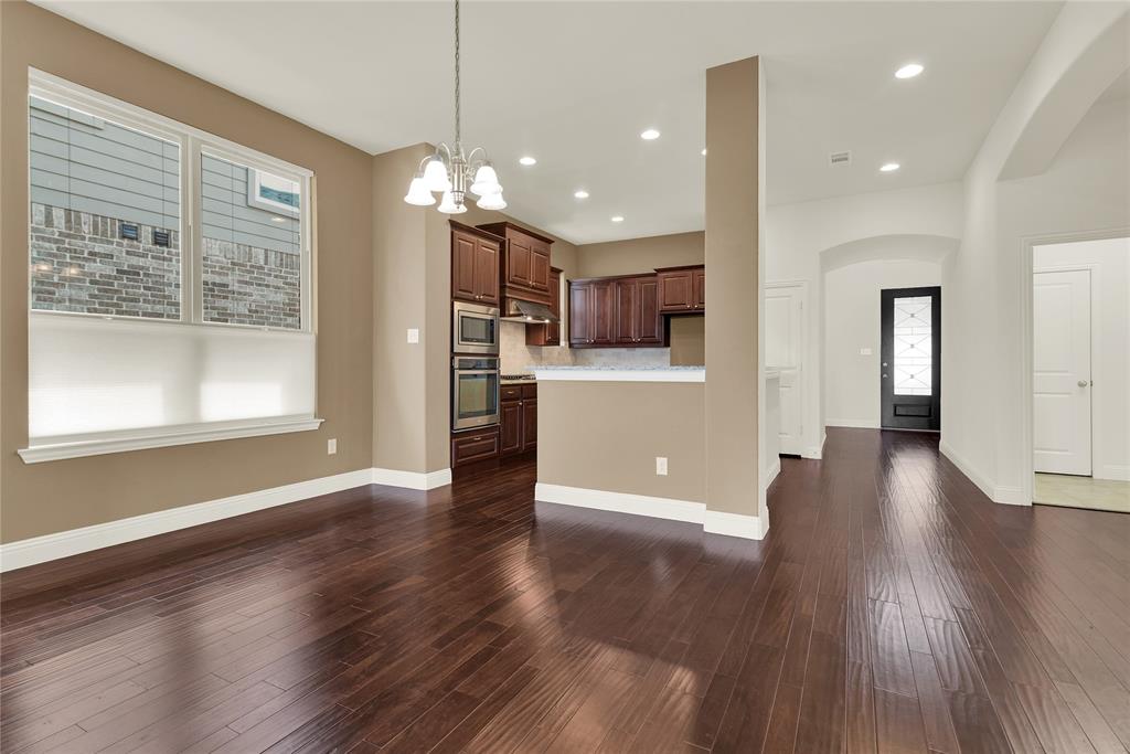 1003 Edgefield Lane Property Photo 8