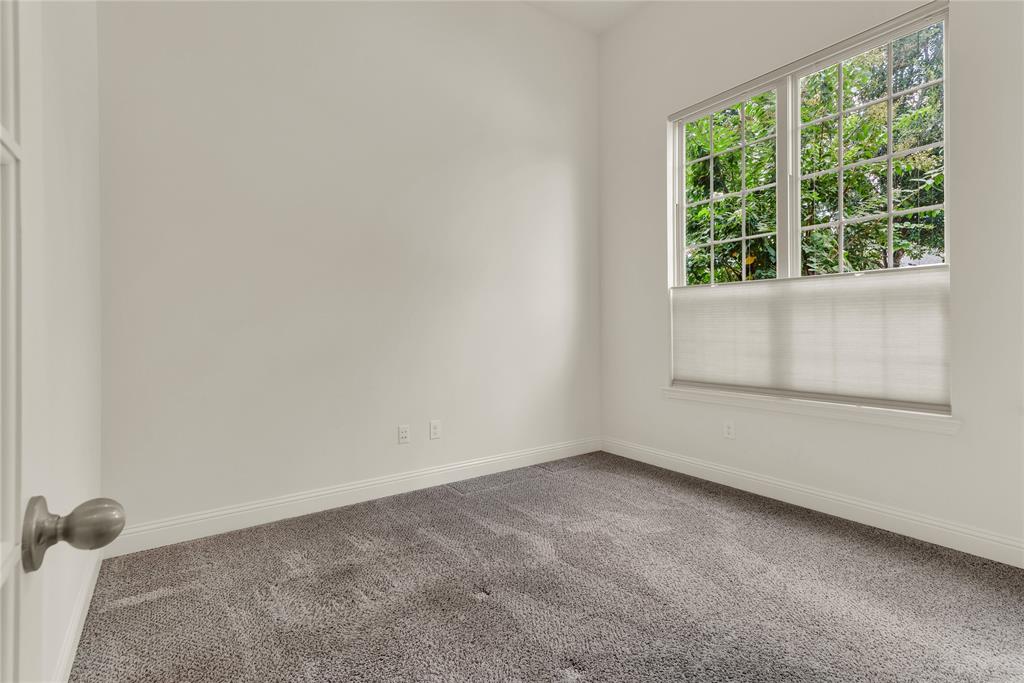 1003 Edgefield Lane Property Photo 20