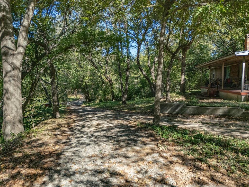 121 Little John Drive Property Photo 7