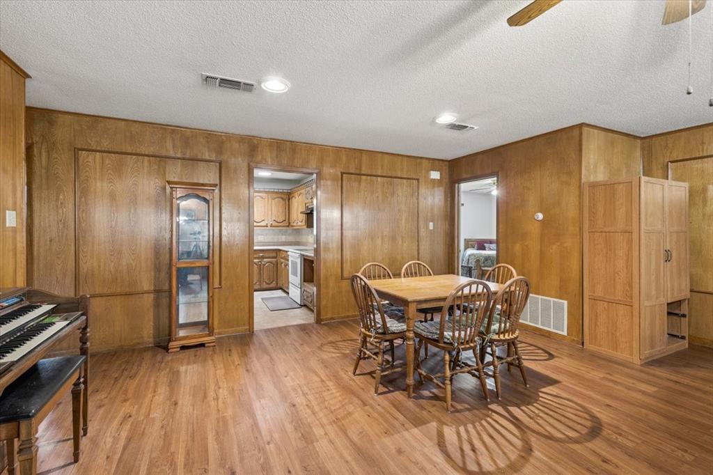 1160 County Road 2425 Property Photo 7
