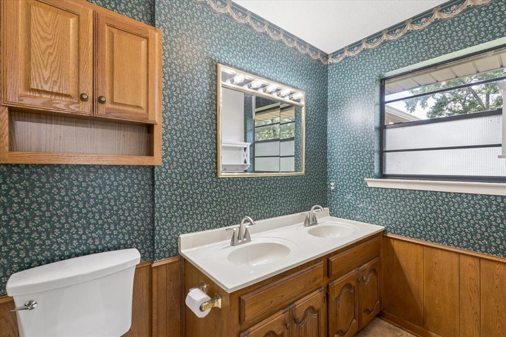 1160 County Road 2425 Property Photo 17