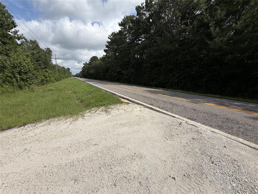 6572 S Fm 31 Property Photo 3