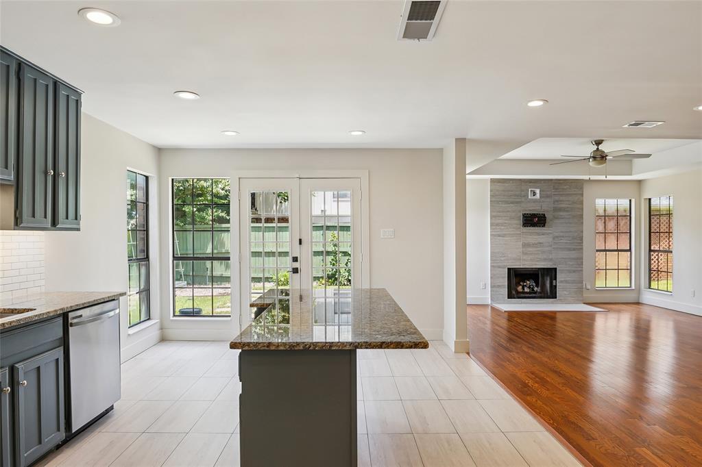 14815 Surveyor Boulevard Property Photo 11