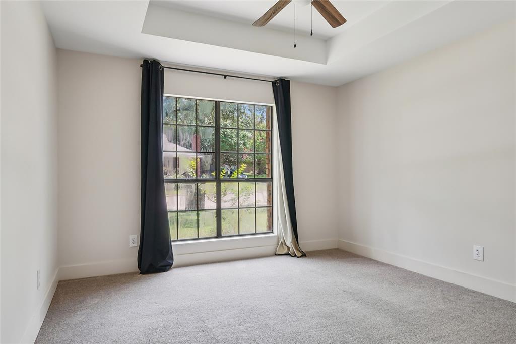14815 Surveyor Boulevard Property Photo 23