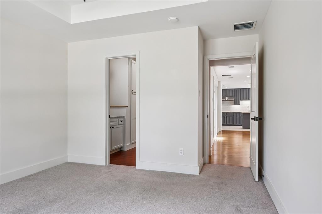 14815 Surveyor Boulevard Property Photo 24