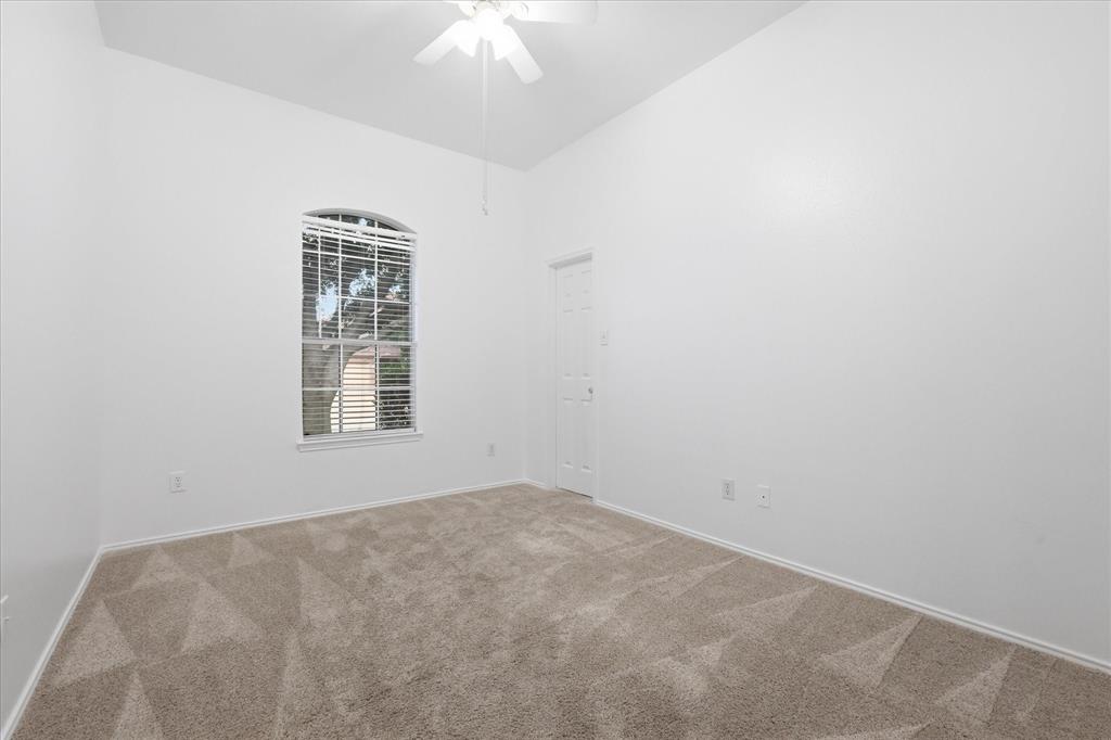 2825 Saddlebred Trail Property Photo 15