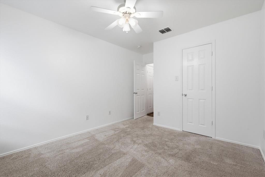 2825 Saddlebred Trail Property Photo 25