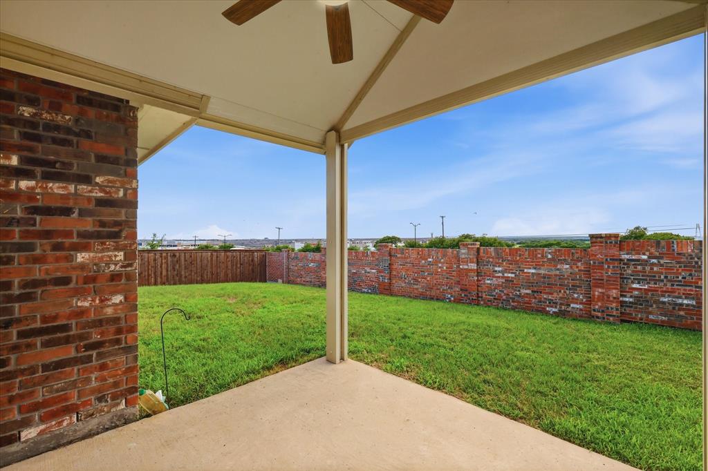 2825 Saddlebred Trail Property Photo 30