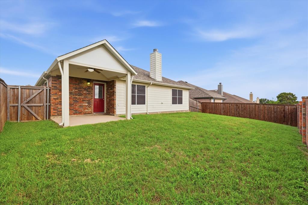 2825 Saddlebred Trail Property Photo 33