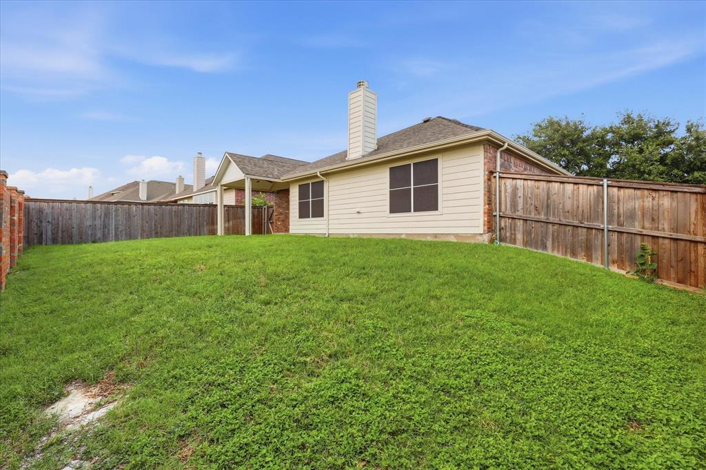 2825 Saddlebred Trail Property Photo 34
