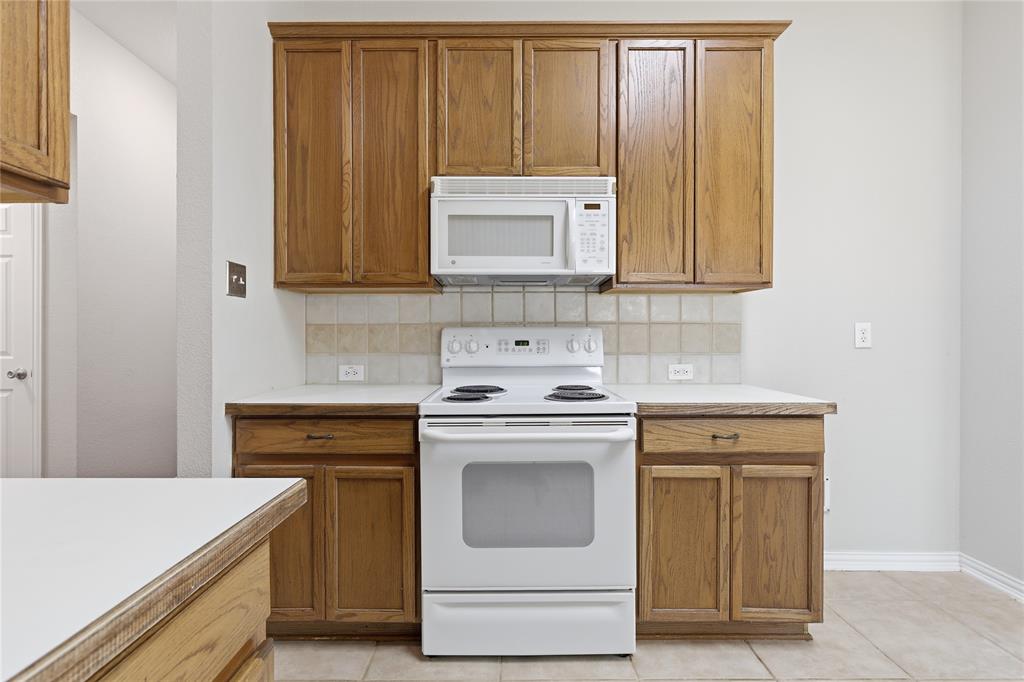 2713 Dawn Spring Drive Property Photo 12