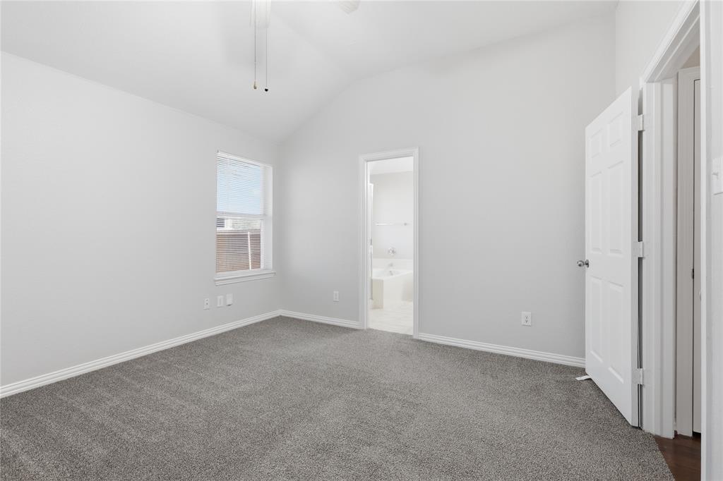 2713 Dawn Spring Drive Property Photo 14