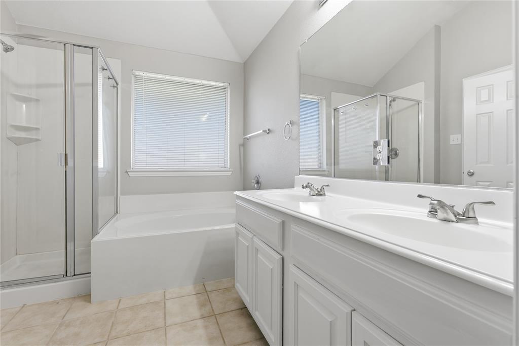 2713 Dawn Spring Drive Property Photo 19