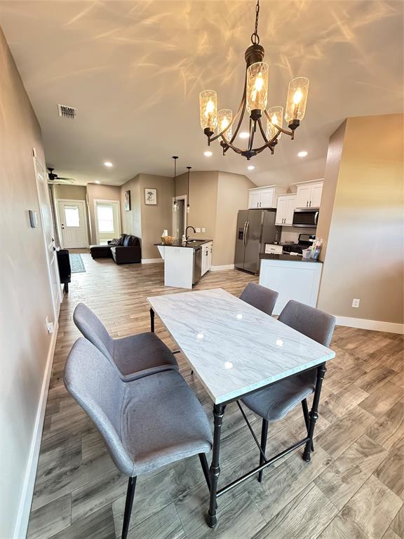 17115 Meadowview Lane Property Photo 2