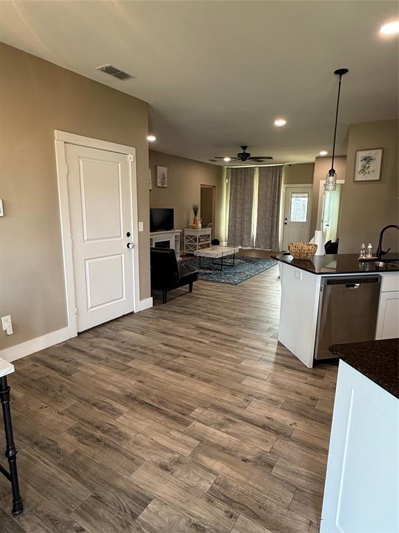 17115 Meadowview Lane Property Photo 3
