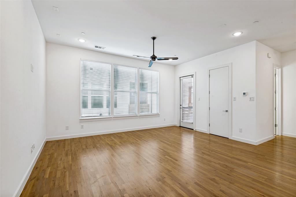 1510 N Washington Avenue 403 Property Photo 5