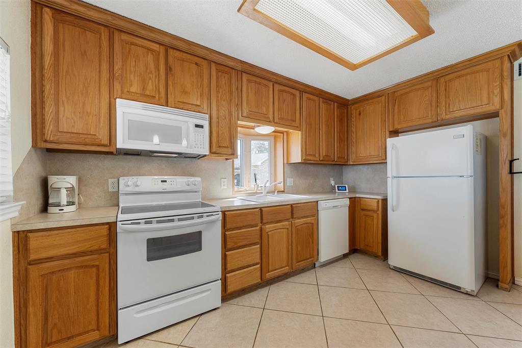 187 County Road 1766 Property Photo 15