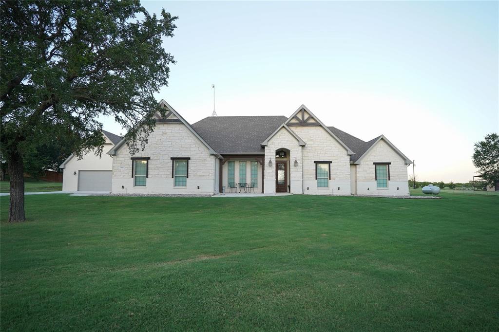 1945 County Road 1111 Property Photo 1