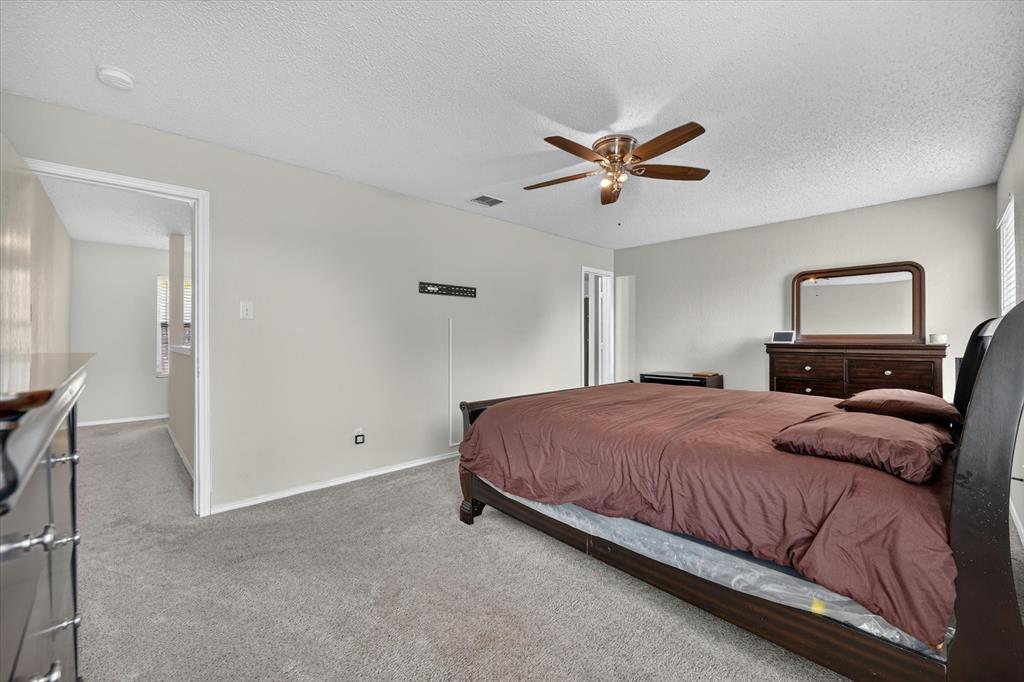 4617 Waterford Property Photo 14