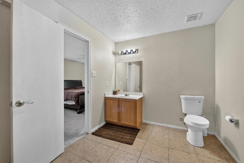 4617 Waterford Property Photo 16