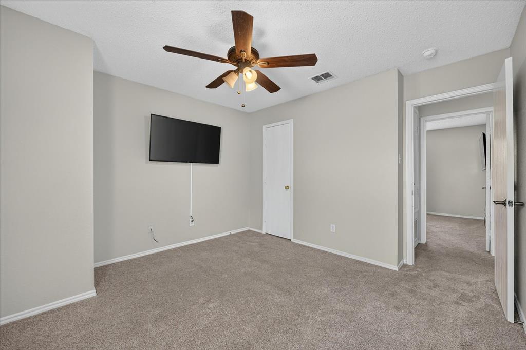 4617 Waterford Property Photo 20