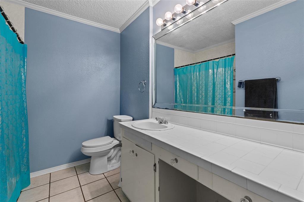 1702 Cline Street Property Photo 7