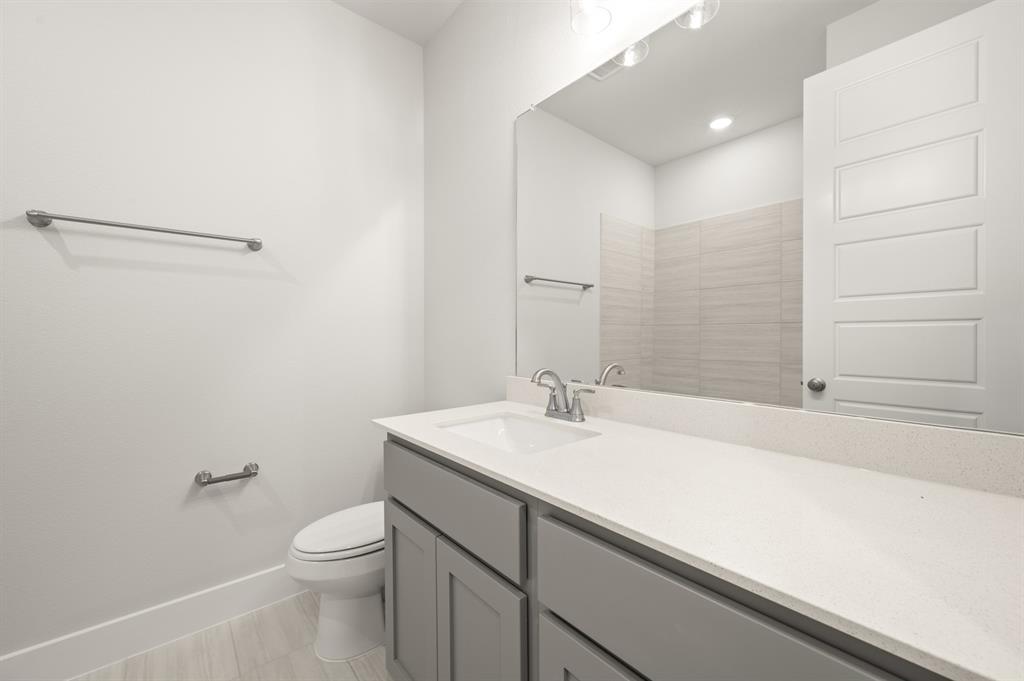 17257 Oxborough Drive Property Photo 20