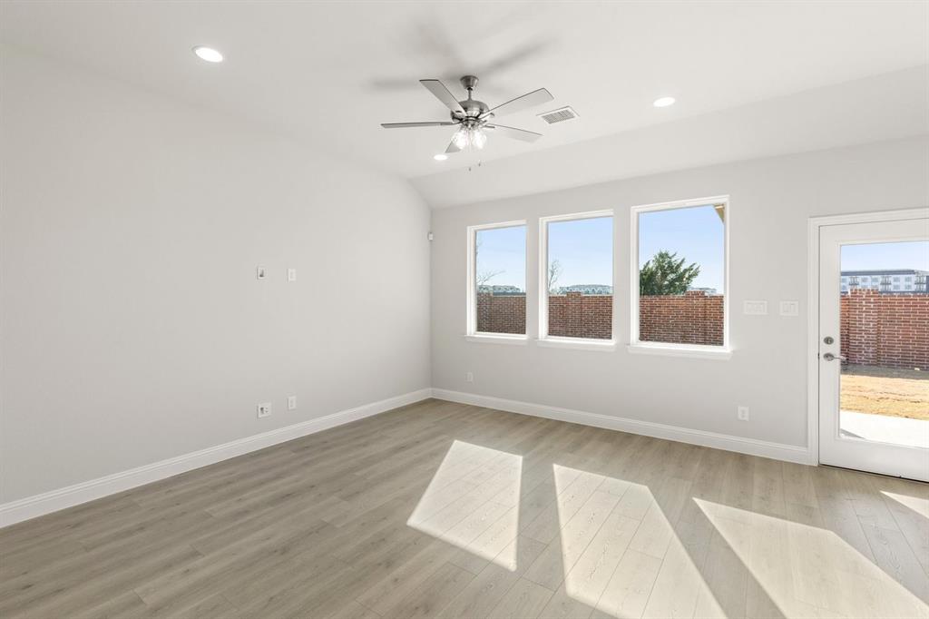 17204 Oxborough Drive Property Photo 8