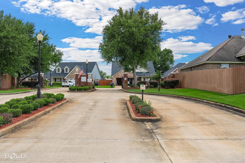 2054 Briar Hollow Property Photo 35