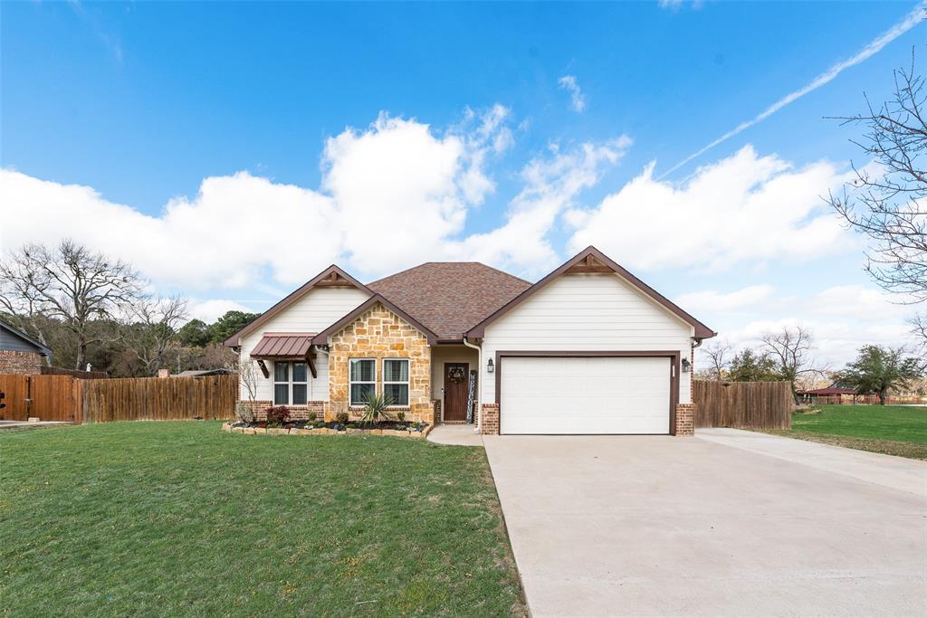 120 Horseshoe Lake Drive Property Photo 1