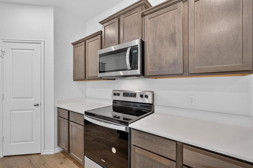 906 Shear Drive Property Photo 10