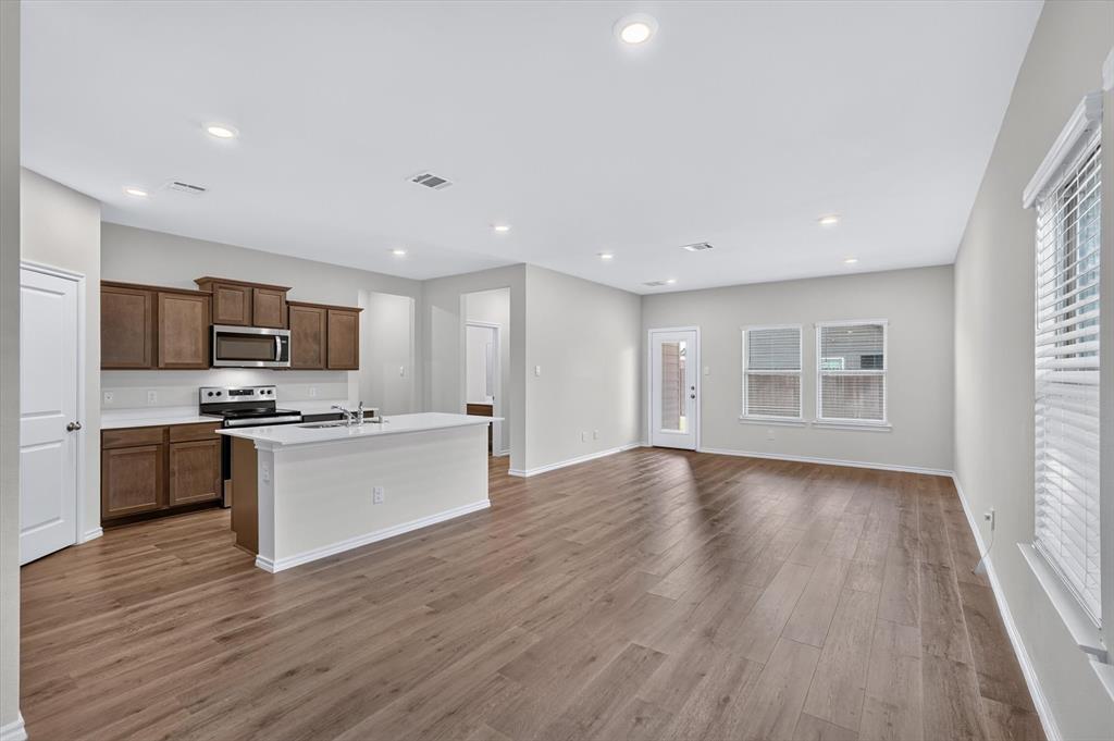 906 Shear Drive Property Photo 11