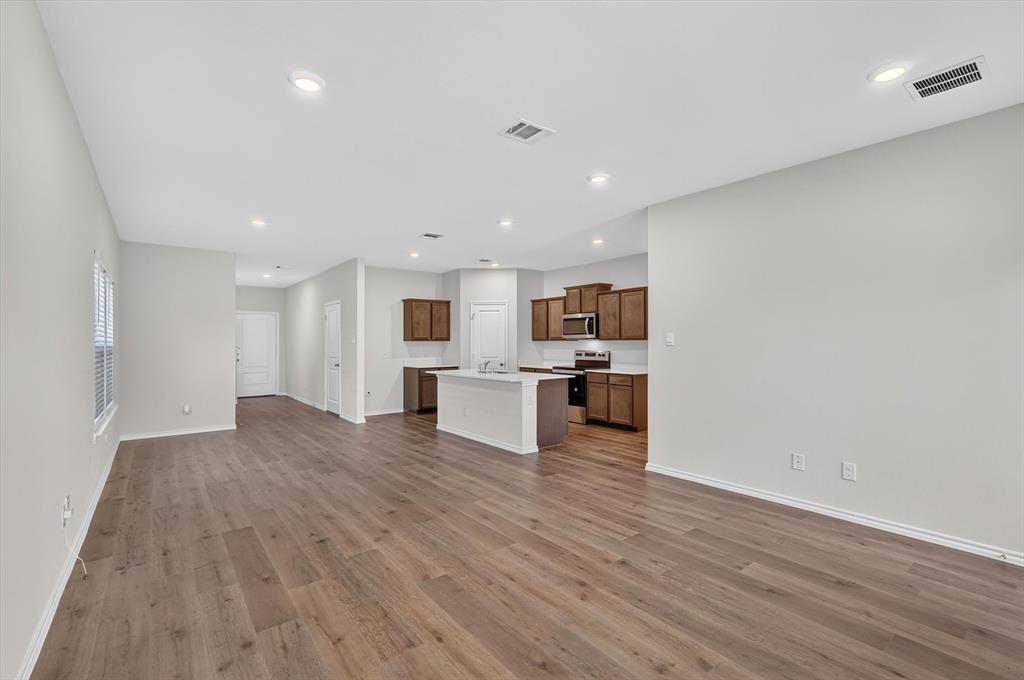 906 Shear Drive Property Photo 13