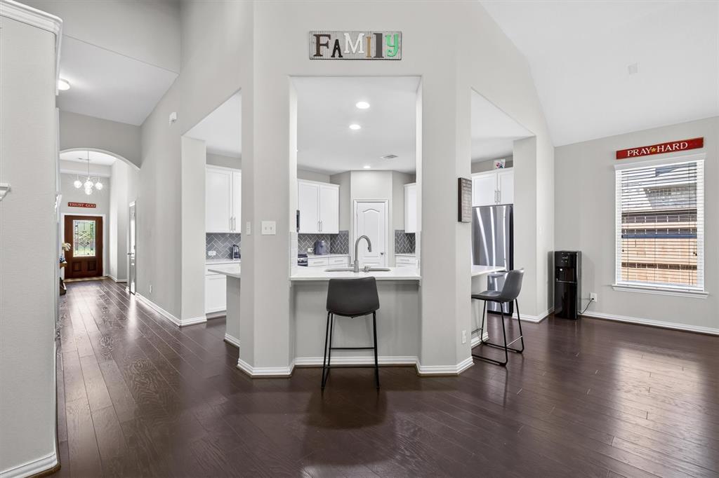 114 Woodridge Crossing Property Photo 10