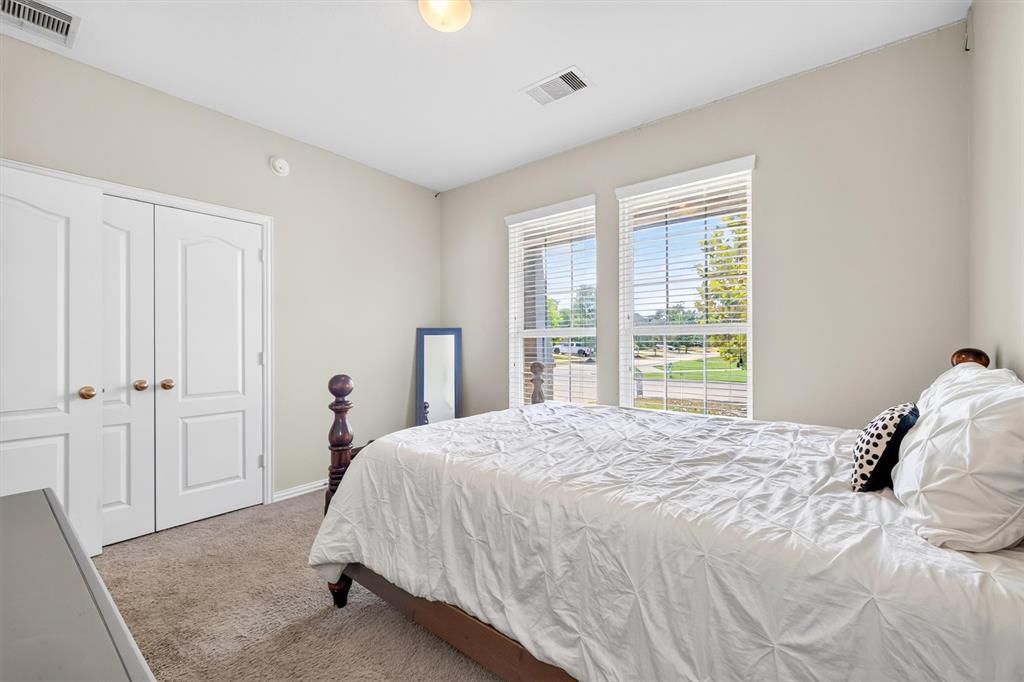 114 Woodridge Crossing Property Photo 22